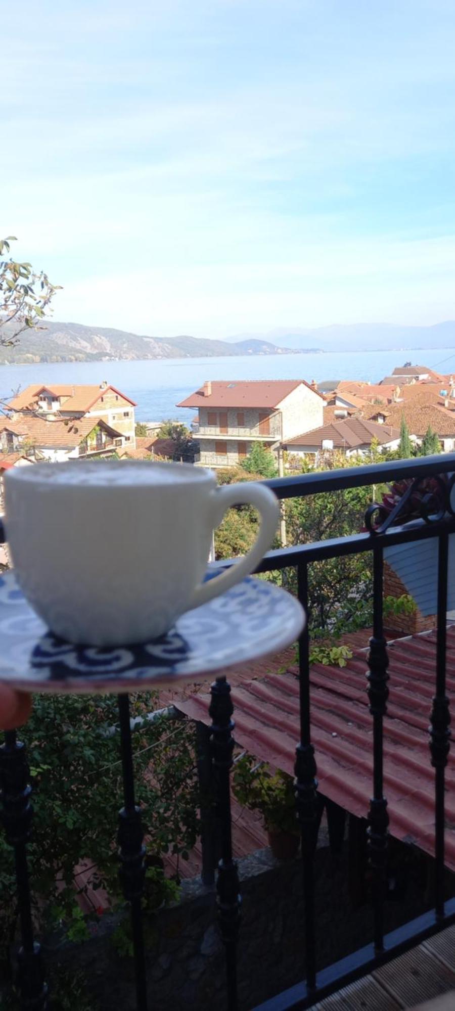 Roleo Guest House Lini Exterior foto
